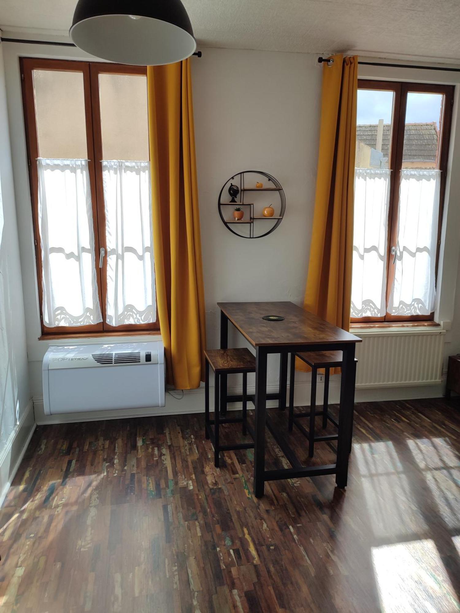 T1 Lumineux Et Climatise Appartement Chagny  Buitenkant foto
